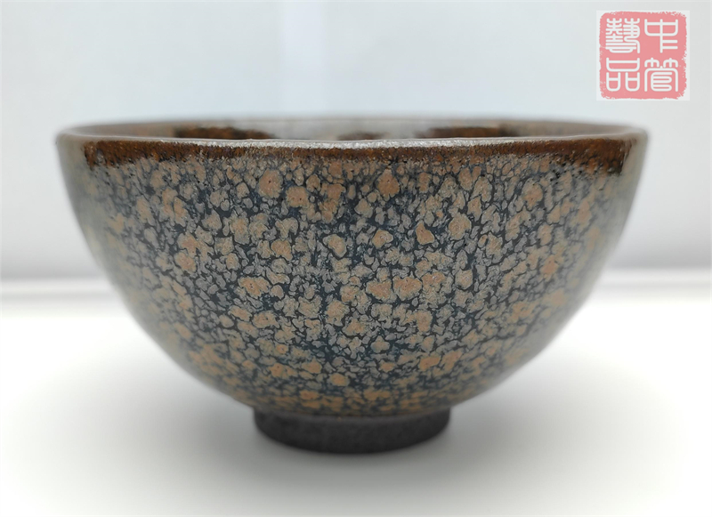 柴烧尊杯鸡母花1侧.jpg